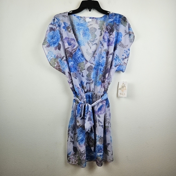 Becca Floral V-neck Tunic swim Cover up Size XS NWT - Picture 1 of 7